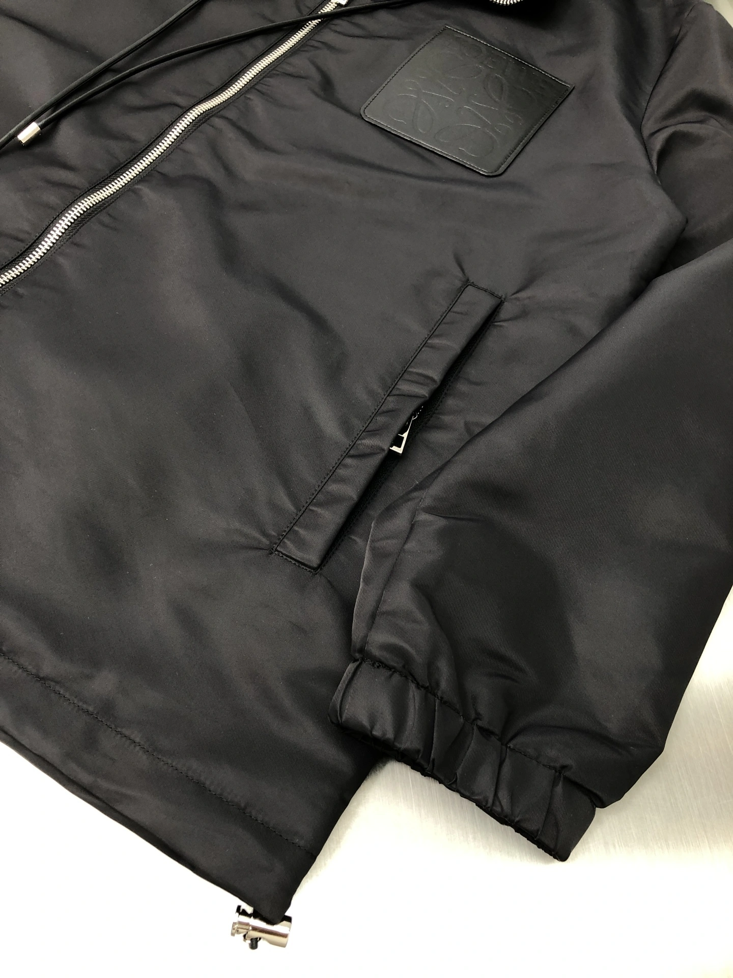 wg.luxury- 8o5w5 oversized item:D-F443J3046